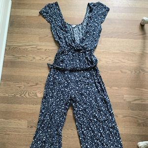 Wide leg jumpsuit in navy blue and white